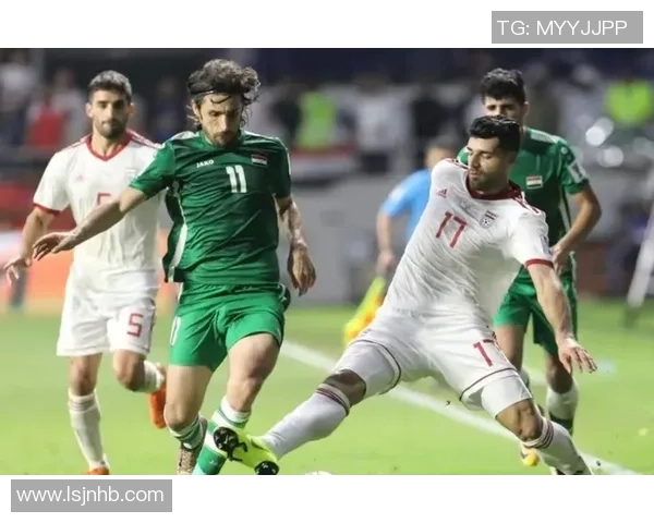 伊朗男篮对阵红队激战正酣双方争夺亚洲篮球赛荣誉与荣耀