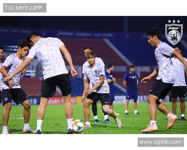 鹿岛鹿角与柔佛对决结果揭晓赛季精彩瞬间回顾 鹿岛鹿角与柔佛对决结果揭晓赛季精彩瞬间回顾