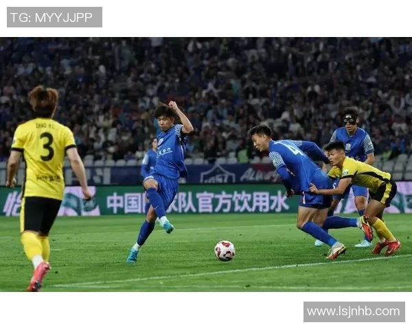 上海绿地申花迎战青岛队力争主场全取三分展现球队实力