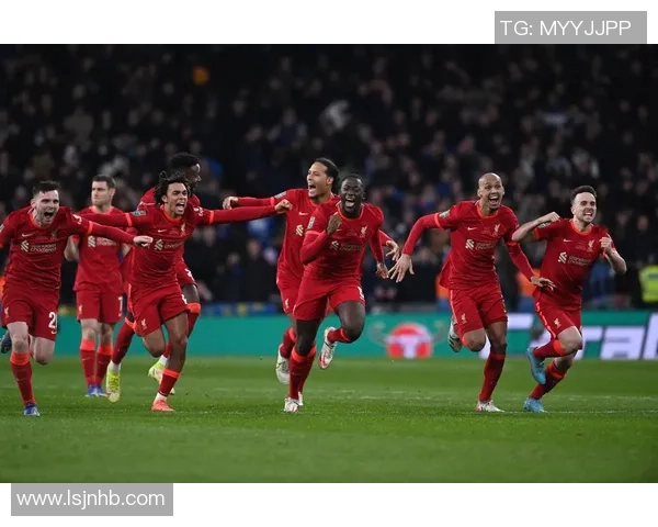 利物浦与巴黎精彩对决全场回放重温比赛精彩瞬间与战术分析