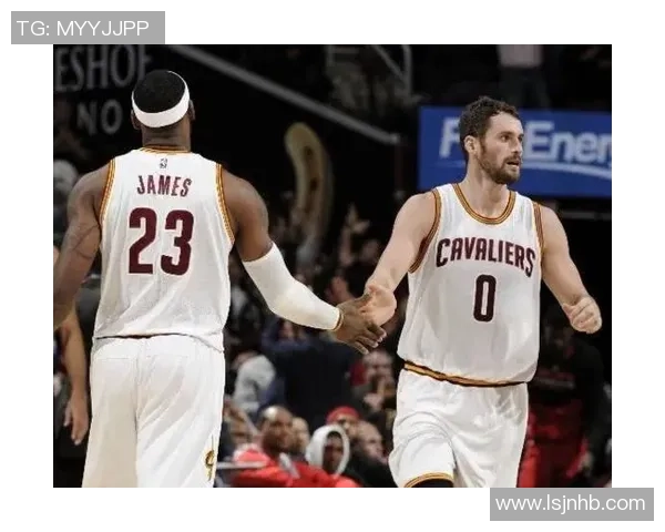 国王队与开拓者队激烈对抗赛场冲突引发球迷热议