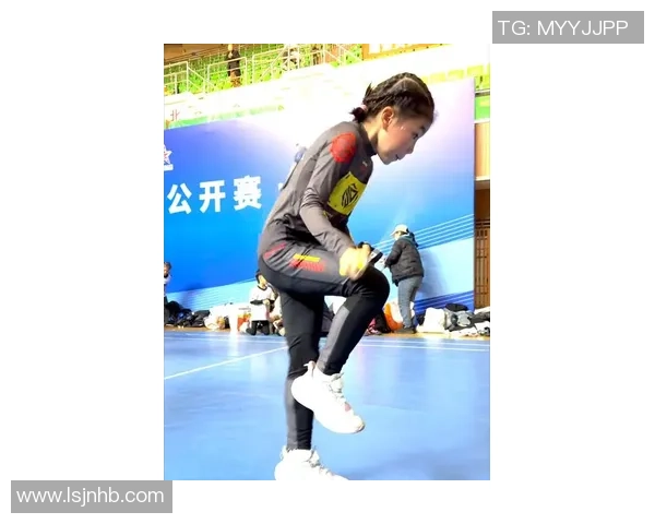 张敏独家分享飞盘技巧与心得体会助你轻松掌握这项运动乐趣