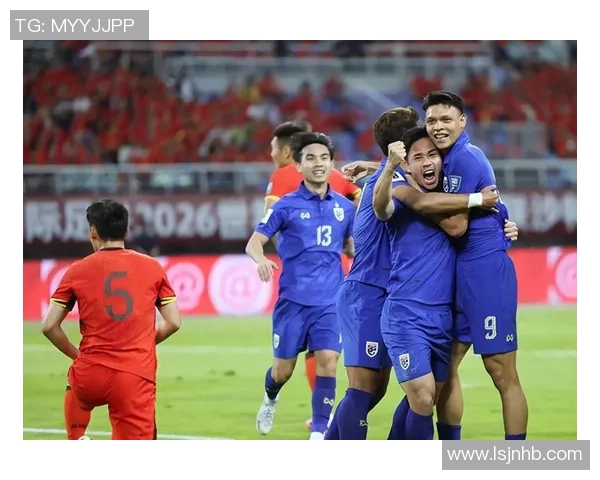 日本与泰国足球对决赛果揭晓引发热议与讨论