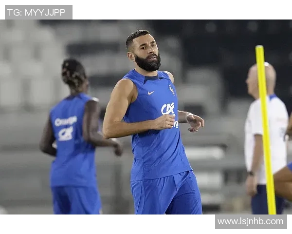 本泽马：从金球奖得主到球队核心的辉煌历程与未来展望