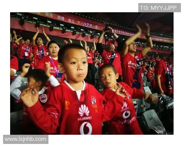 深圳足球队实力变革引发热议球迷期待新篇章的崛起与挑战