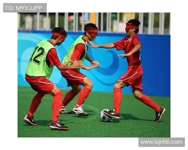 杭州足球队包夹战术解析与深度剖析助力球队崛起之路